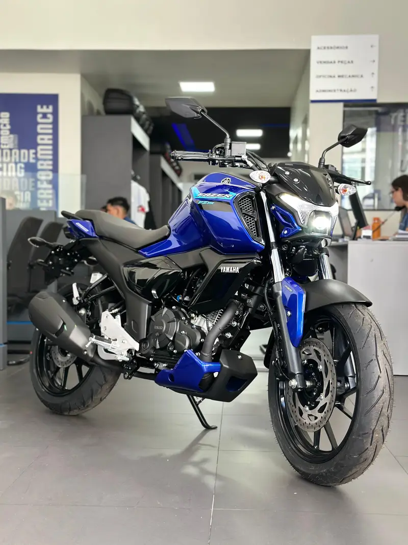 Yamaha Fazer FZ15 ABS Connected