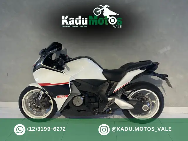 Carro Honda VFR 2011 1200F