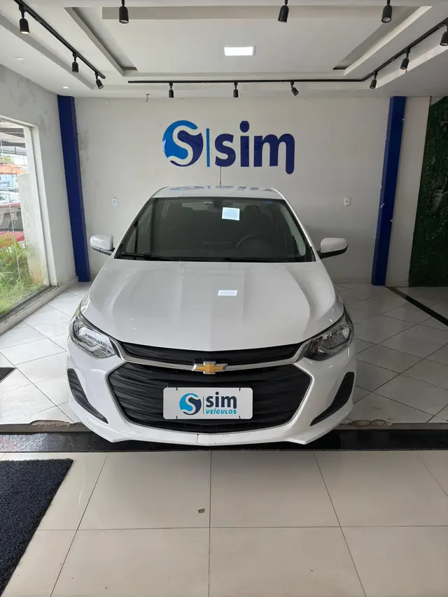 Carro Chevrolet Onix Plus 2023 LT 1.0