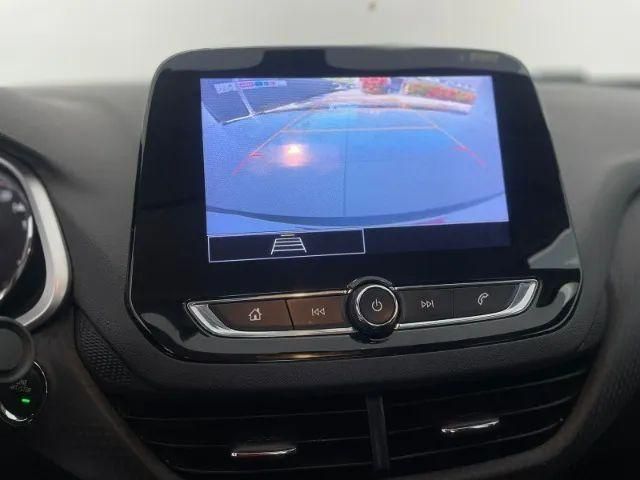 Chevrolet Onix Plus