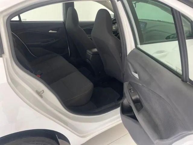 Chevrolet Onix Plus