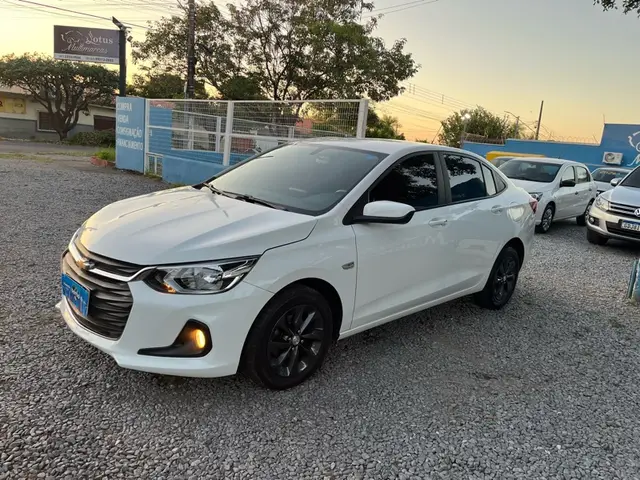 Carro Chevrolet Onix Plus 2022 1.0 LTZ Turbo (Flex)