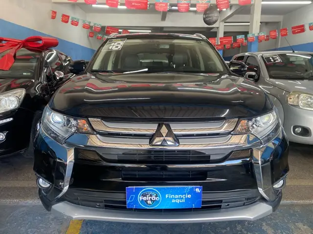 Carro Mitsubishi Outlander 2018 Comfort 2.0 16V (Aut)