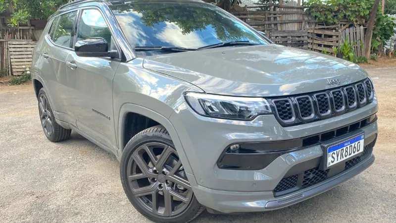 Jeep Compass usado é bem equipado e tem status com preço inicial de Citroën C3 0km 