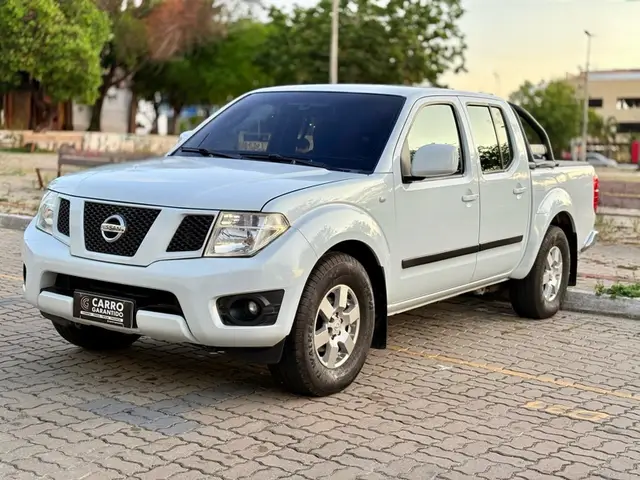 Carro Nissan Frontier 2015 S 2.5 TD CD 4x2