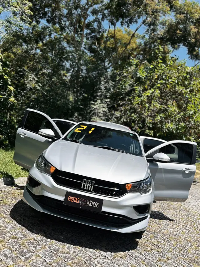 Carro Fiat Cronos 2021 Drive 1.3 (Flex)