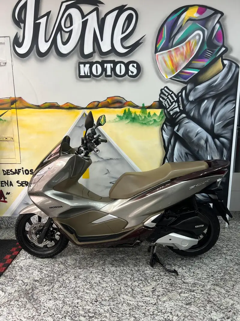 Honda PCX 150 DLX
