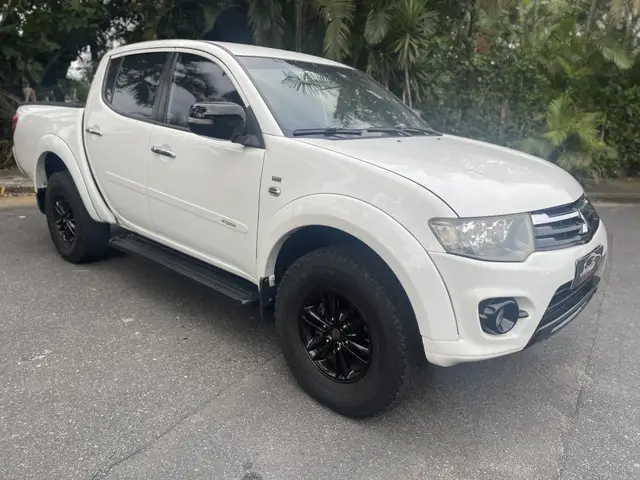 Carro Mitsubishi L200 2015 Triton HPE 3.2 CD TB Int.Diesel Aut