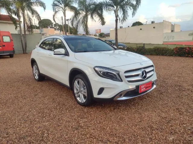 Carro Mercedes-Benz GLA 200 2017 GLA 200 1.6 Enduro