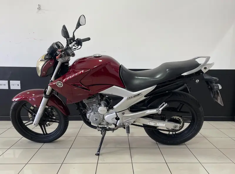 Yamaha Fazer 250 Racing Blue