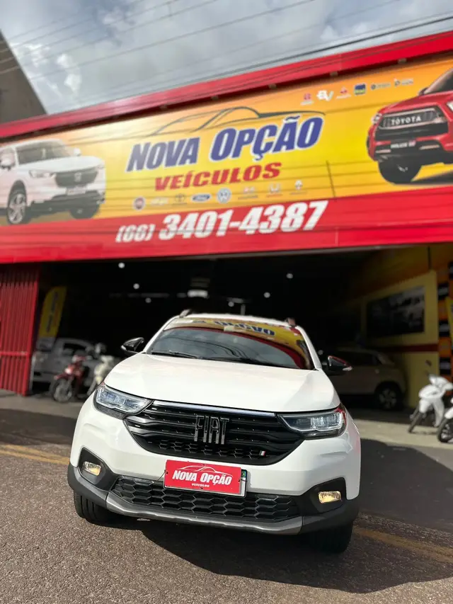 Carro Fiat Strada 2024 Volcano 1.3 Flex 8V CD Aut.