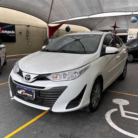 Yaris Sedan 1.5 XL Plus Connect CVT (Flex)