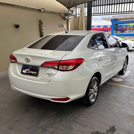 Yaris Sedan 1.5 XL Plus Connect CVT (Flex)
