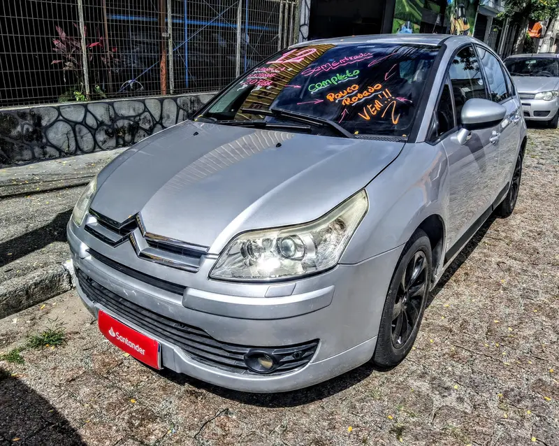 Citroën C4 Exclusive Sport Solaris 2.0 16V (Flex)