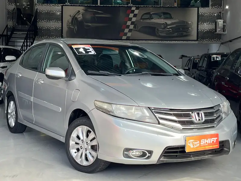 Honda City LX 1.5 16V (flex)
