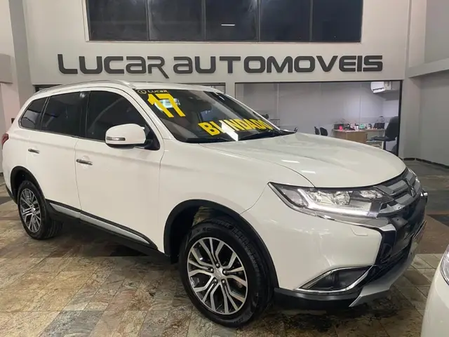 Carro Mitsubishi Outlander 2017 2.2 DI-D Mid 4WD