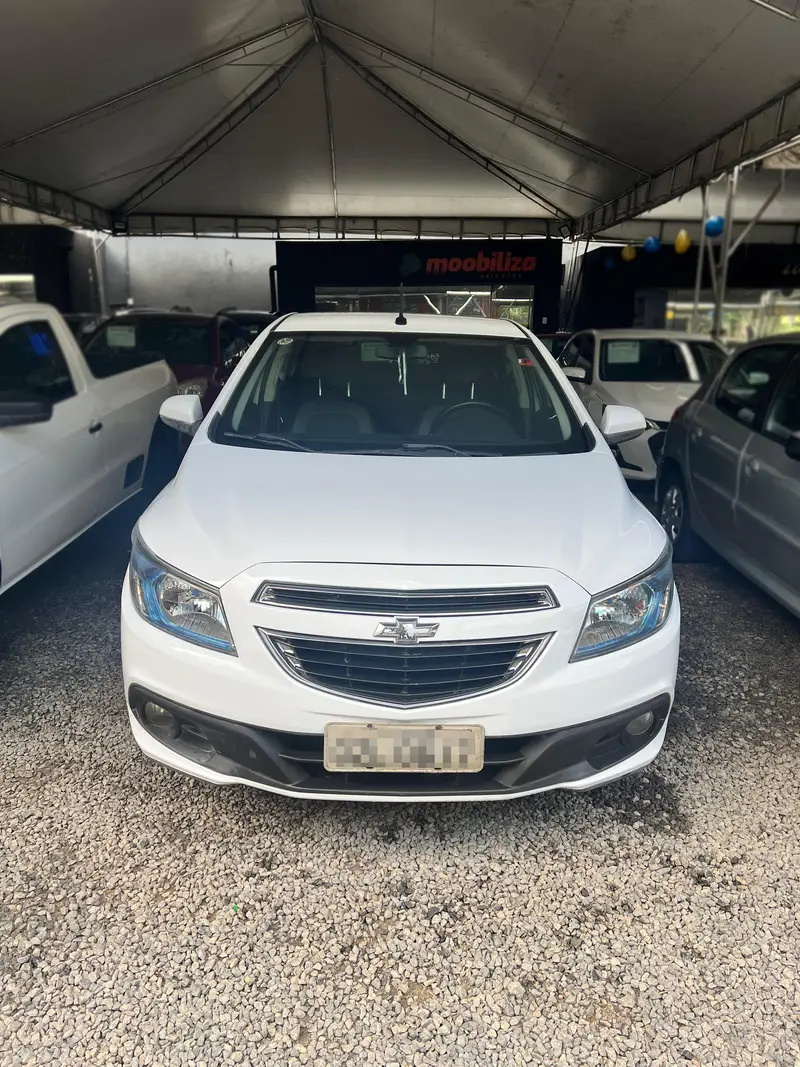Chevrolet Onix 1.0 LT SPE/4
