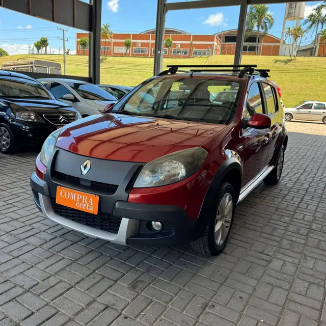 Carro Renault Sandero Stepway 2014 1.6 16V Hi-Flex (aut)