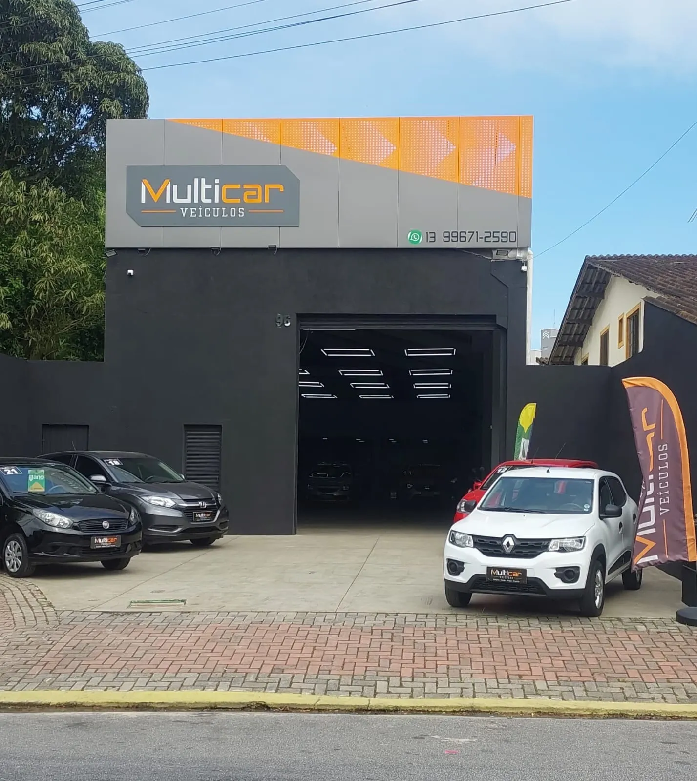 Fachada da loja Veículos à venda em Multicar Veículos  - Praia Grande - SP | Mobiauto