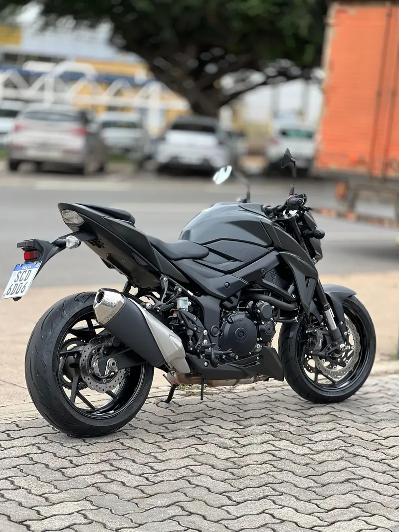 Suzuki GSX-S 750 GSX-S750