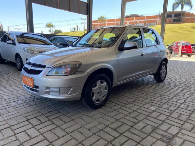 Carro Chevrolet Celta 2013 LT 1.0 (Flex)