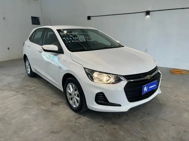Carro Chevrolet Onix 2023 1.0