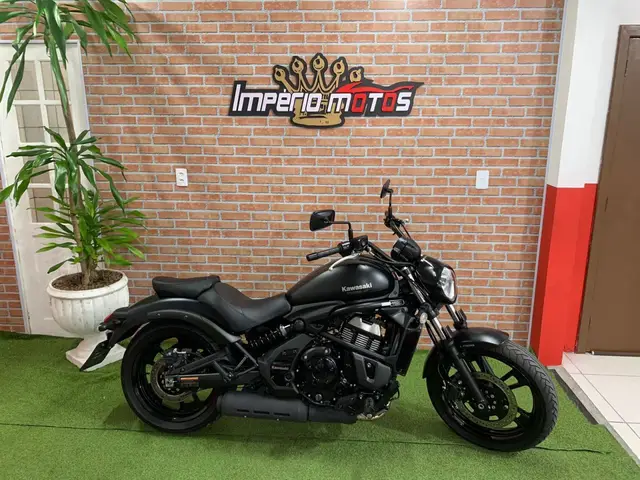 Carro Kawasaki Vulcan 2023 S 650