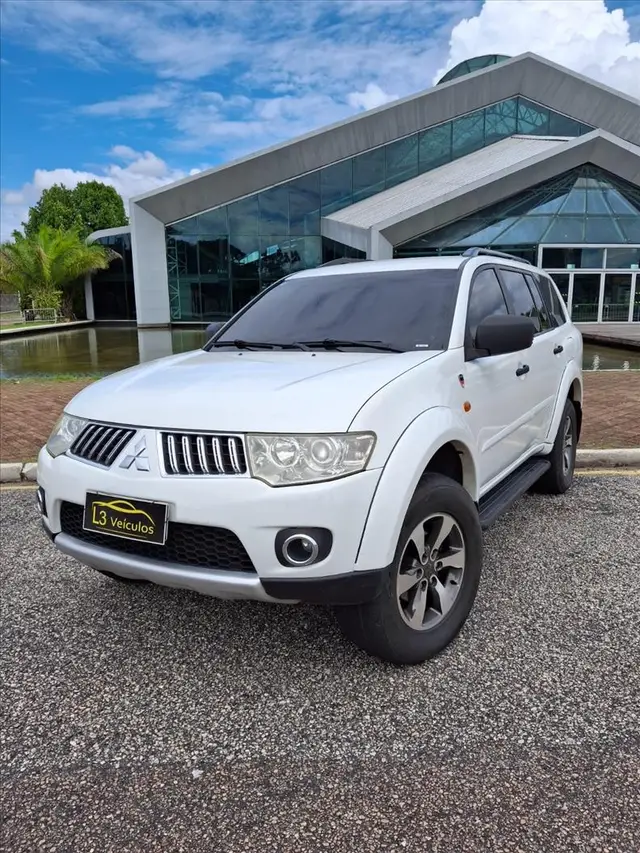 Carro Mitsubishi Pajero Dakar 2012 3.2 4WD (Aut)