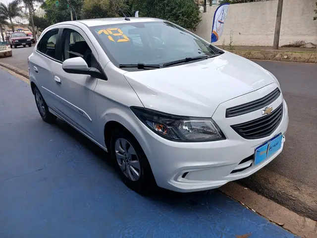 Carro Chevrolet Onix 2019 1.0 Joy SPE/4