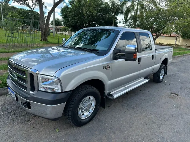 Carro Ford F-250 2004 F250 XLT 4.2 Turbo (Cab Dupla)