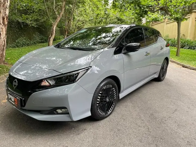 Carro Nissan Leaf 2023 40 kWh Tekna
