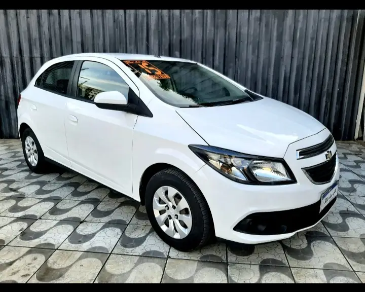 Chevrolet Onix 1.4 LT SPE/4 (Aut)