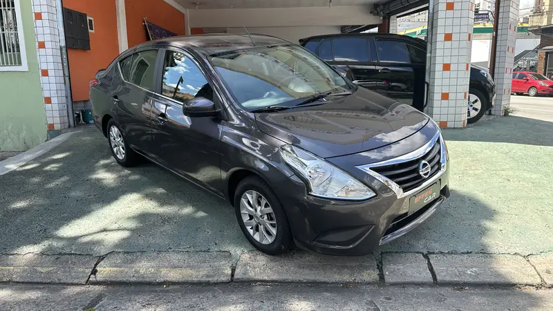 Nissan Versa 1.6 16V V-Drive Plus CVT (Flex)