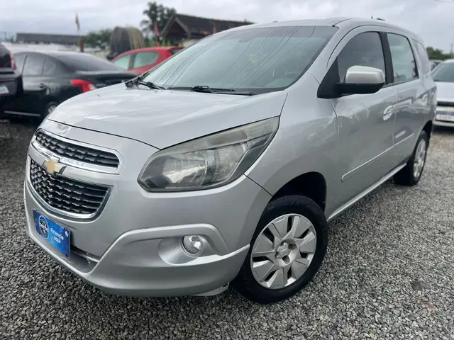 Carro Chevrolet Spin 2018 LS 5S 1.8 (Flex)