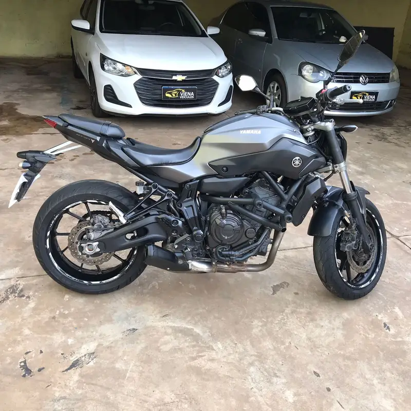 Yamaha (ABS)