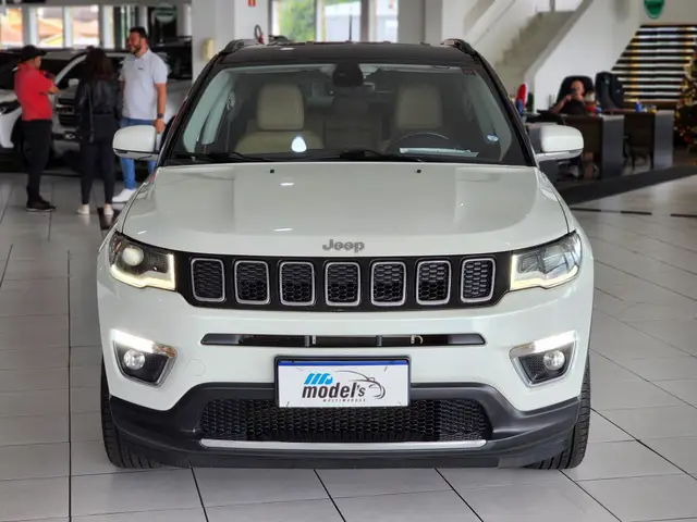 Carro Jeep Compass 2017 2.0 Limited (Aut) (Flex)