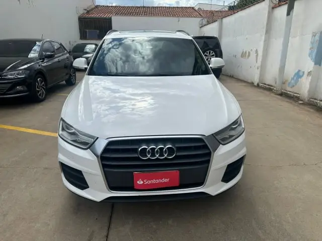 Carro Audi Q3 2016 1.4 TFSI Ambiente S Tronic