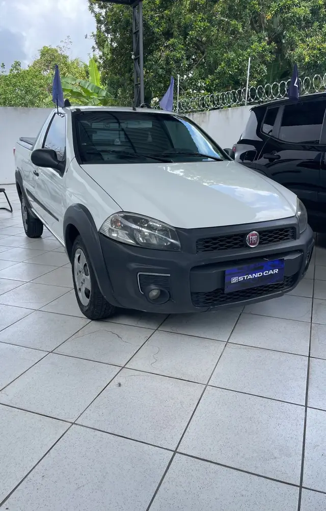 Carro Fiat Strada 2016 Working 1.4 (Flex)