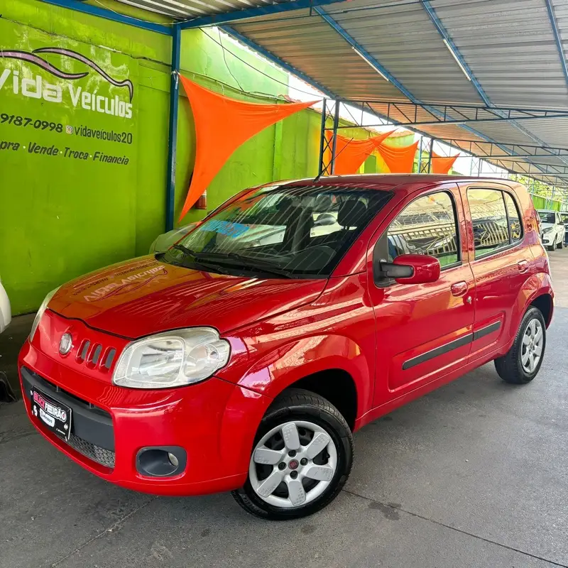 Fiat Uno Vivace 1.0 8V (Flex) 4p