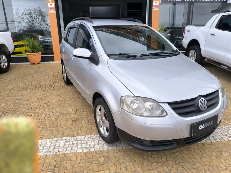 Volkswagen SpaceFox Comfortline 1.6 8V (Flex)