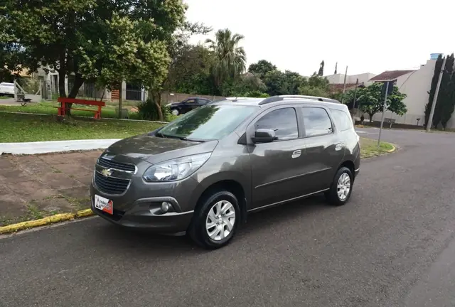 Carro Chevrolet Spin 2015 LTZ 7S 1.8 (Flex) (Aut)