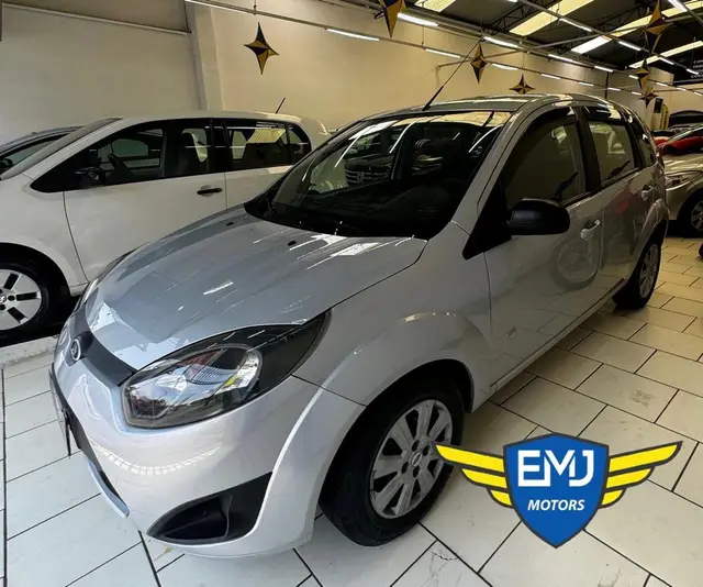 Carro Ford Fiesta Hatch 2014 SE 1.0 RoCam (Flex)