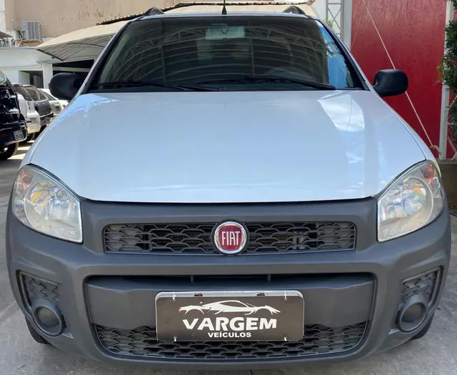 Carro Fiat Strada 2016 Working Celeb.1.4 Fire Flex 8V CE