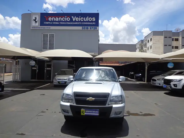 Carro Chevrolet S10 Cabine Dupla 2006 S10 Colina 4x2 2.8 Turbo Electronic (Cab Dupla)