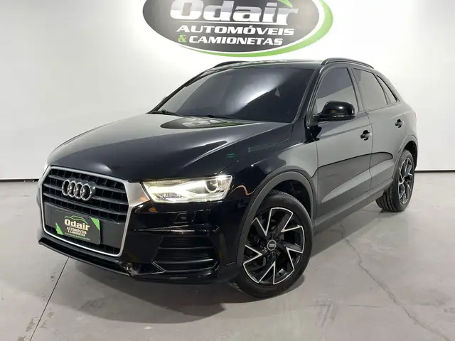 Carro Audi Q3 2017 1.4 TFSI Ambiente S Tronic (Flex)