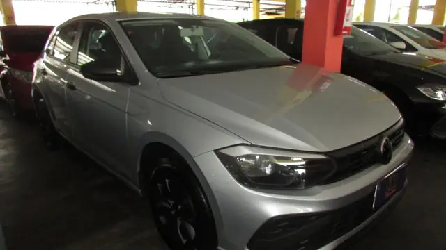 Carro Volkswagen Polo 2024 Track 1.0 Flex 12V 5p