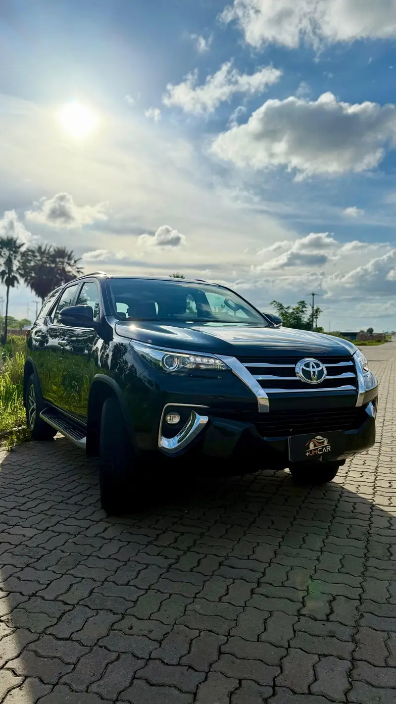 Toyota SW4 2.8 TDI SRX 7L 4x4 (Aut) (Diesel)