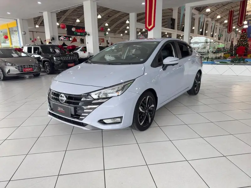 Nissan Versa Exclusive 1.6 (Flex) (Aut)