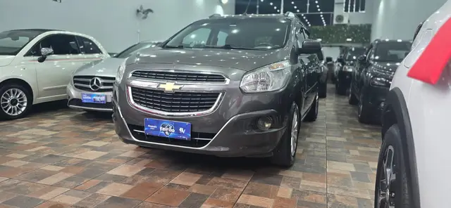 Carro Chevrolet Spin 2013 LS 5S 1.8 (Flex)