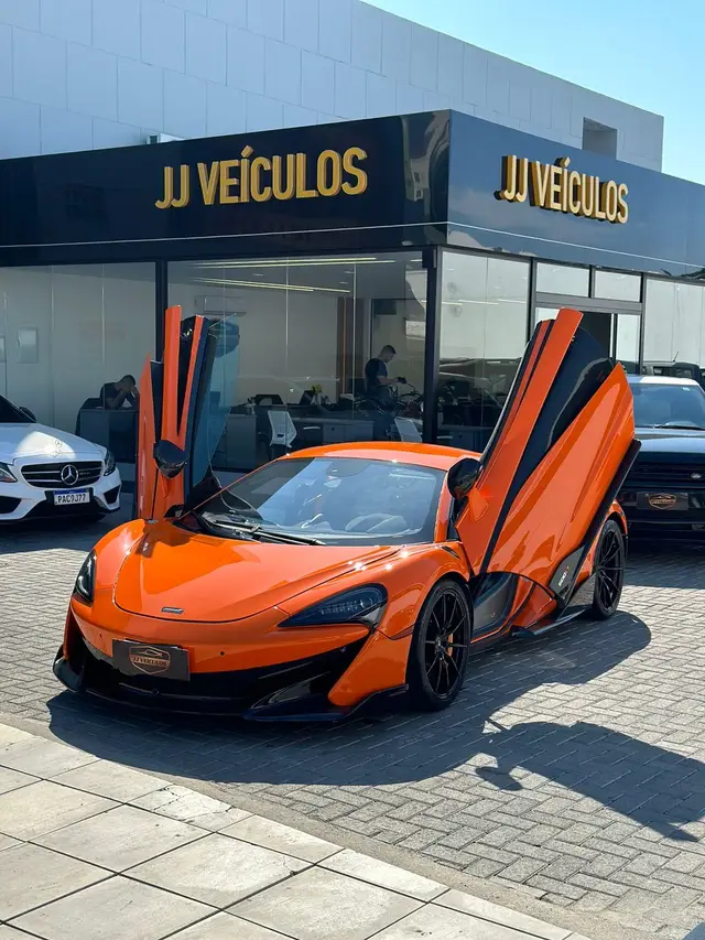 Carro McLaren 600LT 2019 Coupe 3.8 Bi-Turbo V8